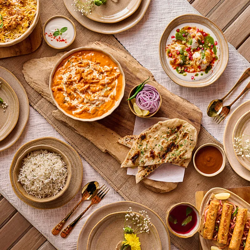 Rustic Facet and Flow Collection Small Serving Bowl (1 Unit)